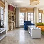 Glamorous Flat With Jacuzzi Near Hadrians Gate