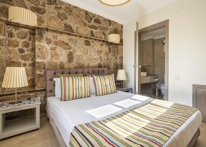 Glamorous Flat With Jacuzzi Near Hadrians Gate